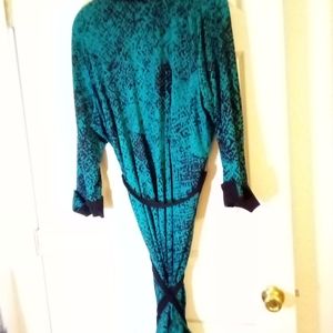 Avenue Dress Size 26/28 Teal and Black stretch knit wrap dress.